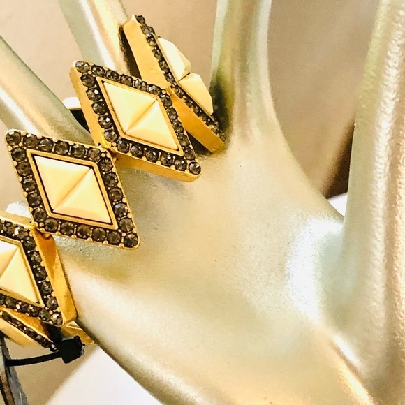 J.Crew Rhinestone Statement Bracelet NWT - Picture 2 of 10